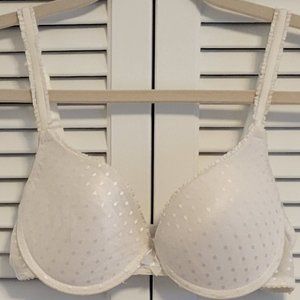 Enchanted white padded underwire bra sz: 34C